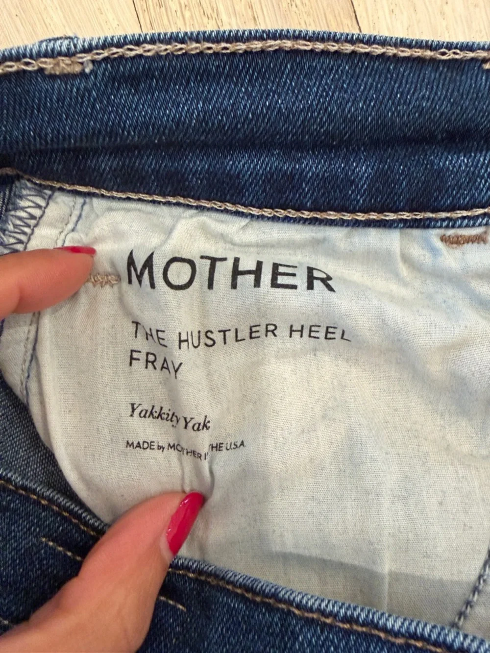 MOTHER Denim The Hustler Heel Fray Jeans in Yakkity Yak Size 26
